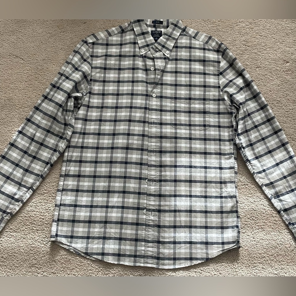 J. Crew Boy/Men's Gray Checkered Flannel Button Down Shirt with Pocket